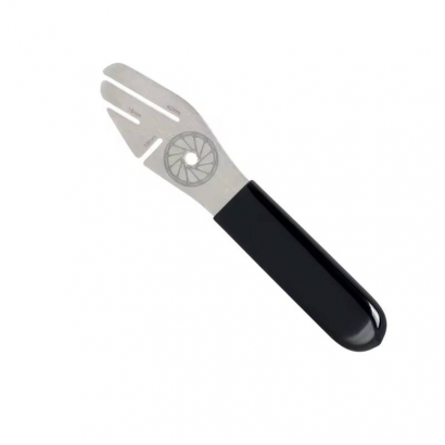 Narzędzie, klucz do prostowania tarcz hamulcowych